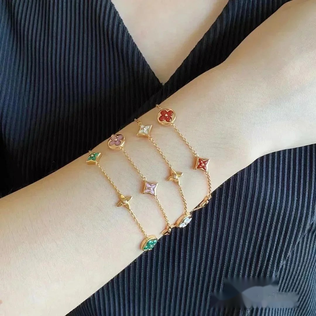 Louis Vuitton Bracelet White Floral Mother-of-Pearl