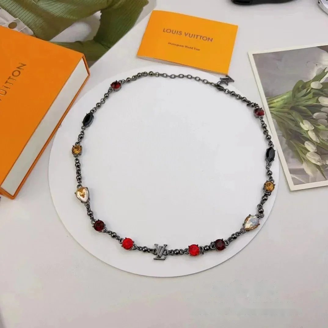 Louis Vuitton Necklace Diamond-Set